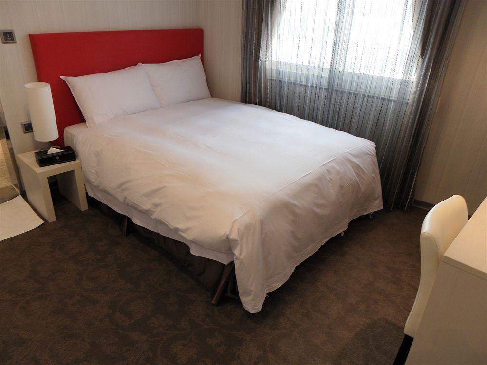 Hotel Leisure 台中輕行旅 Taichung Exterior foto
