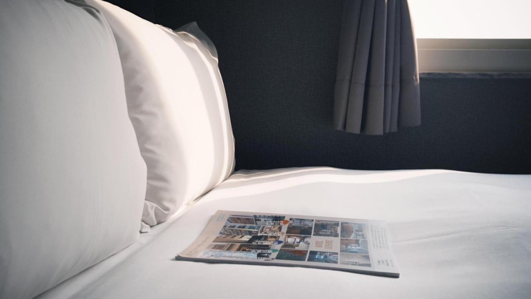 Hotel Leisure 台中輕行旅 Taichung Exterior foto