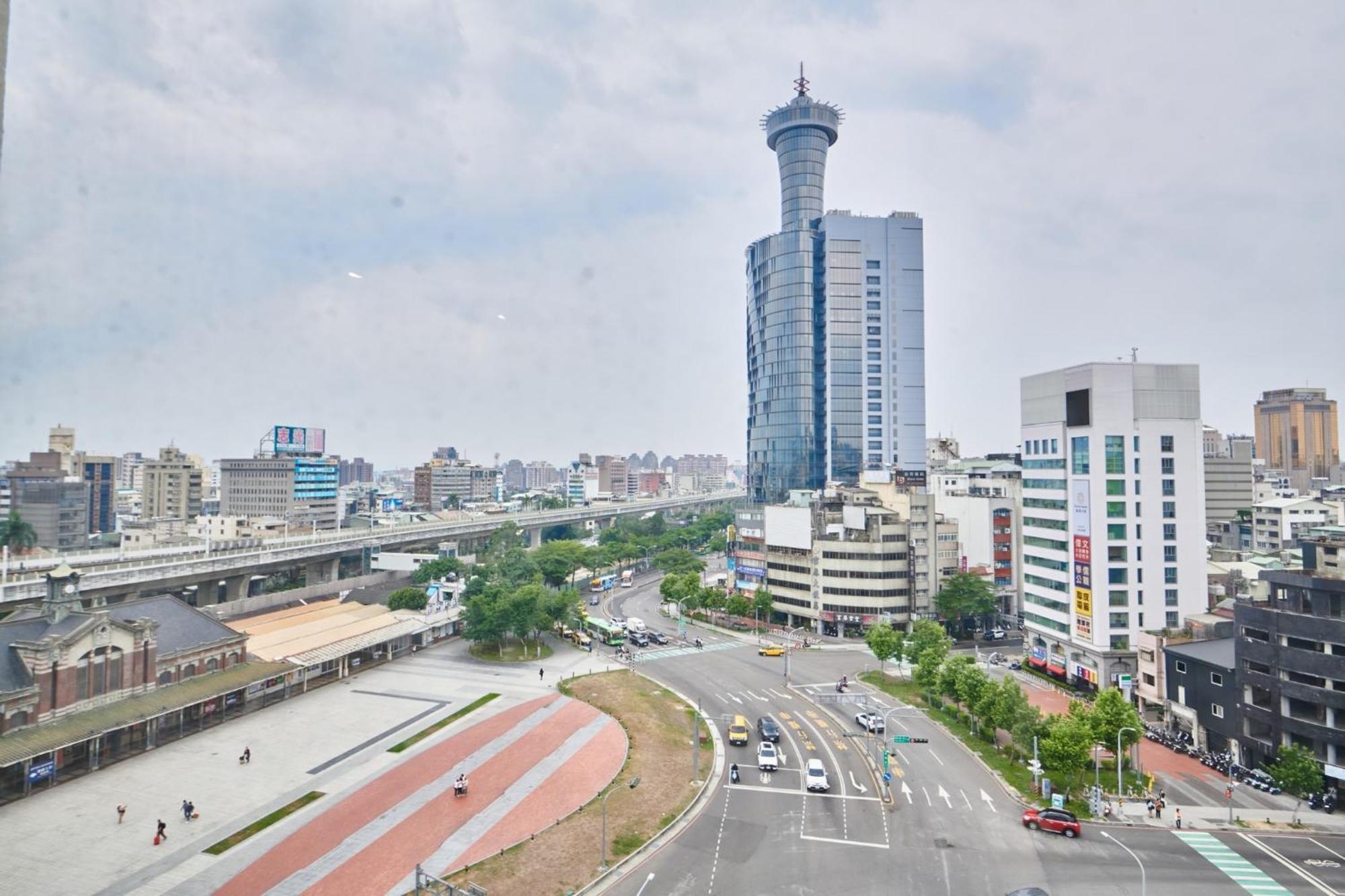 Hotel Leisure 台中輕行旅 Taichung Exterior foto