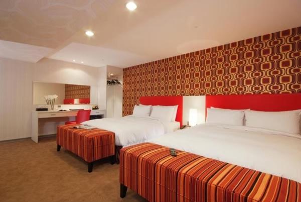 Hotel Leisure 台中輕行旅 Taichung Exterior foto