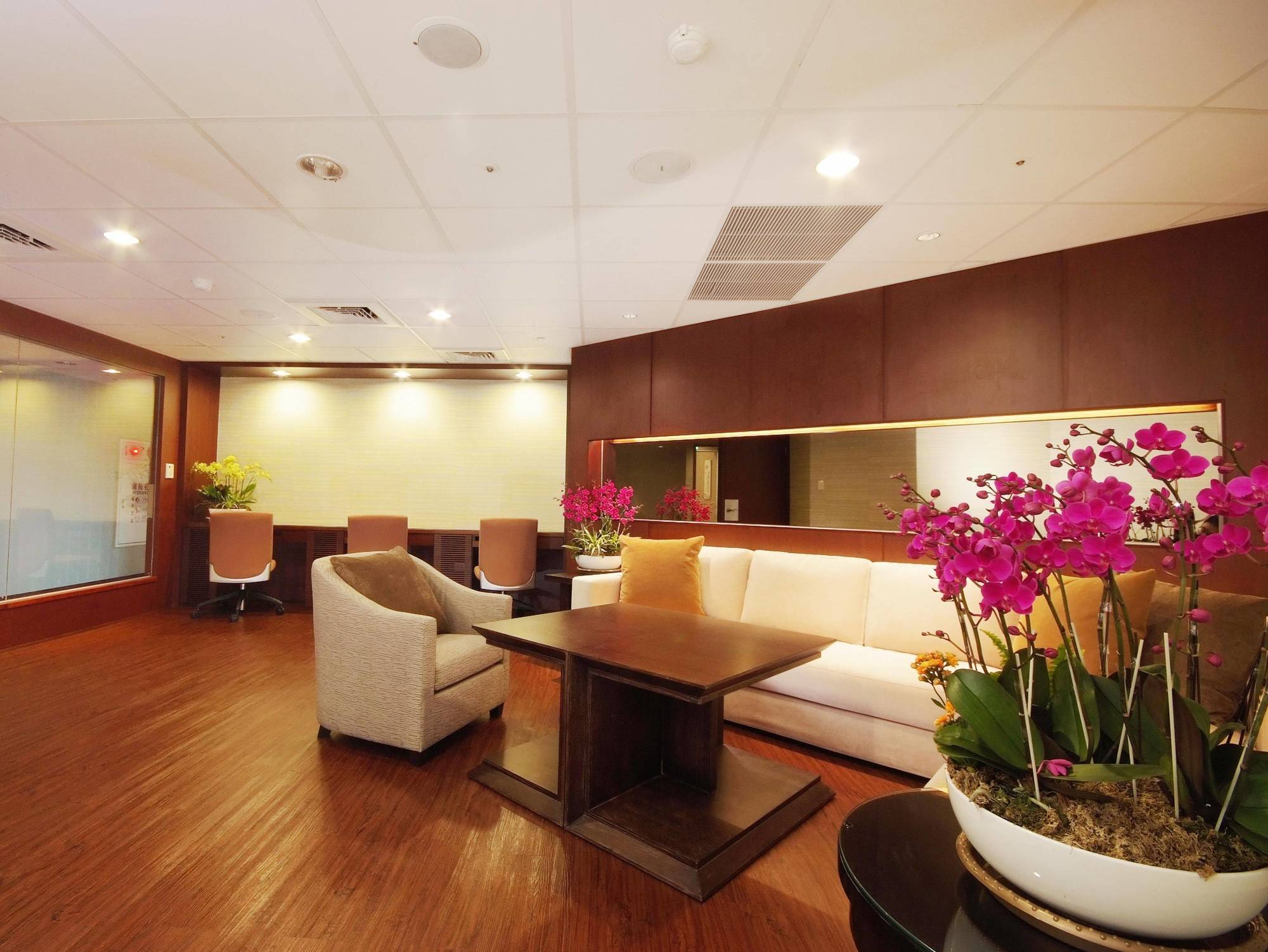Hotel Leisure 台中輕行旅 Taichung Exterior foto